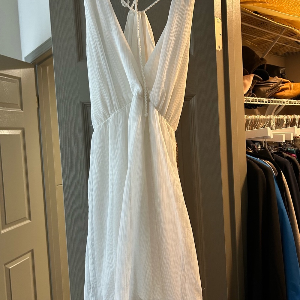 White Zara dress with belt
